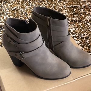 Charlotte rouse boots
